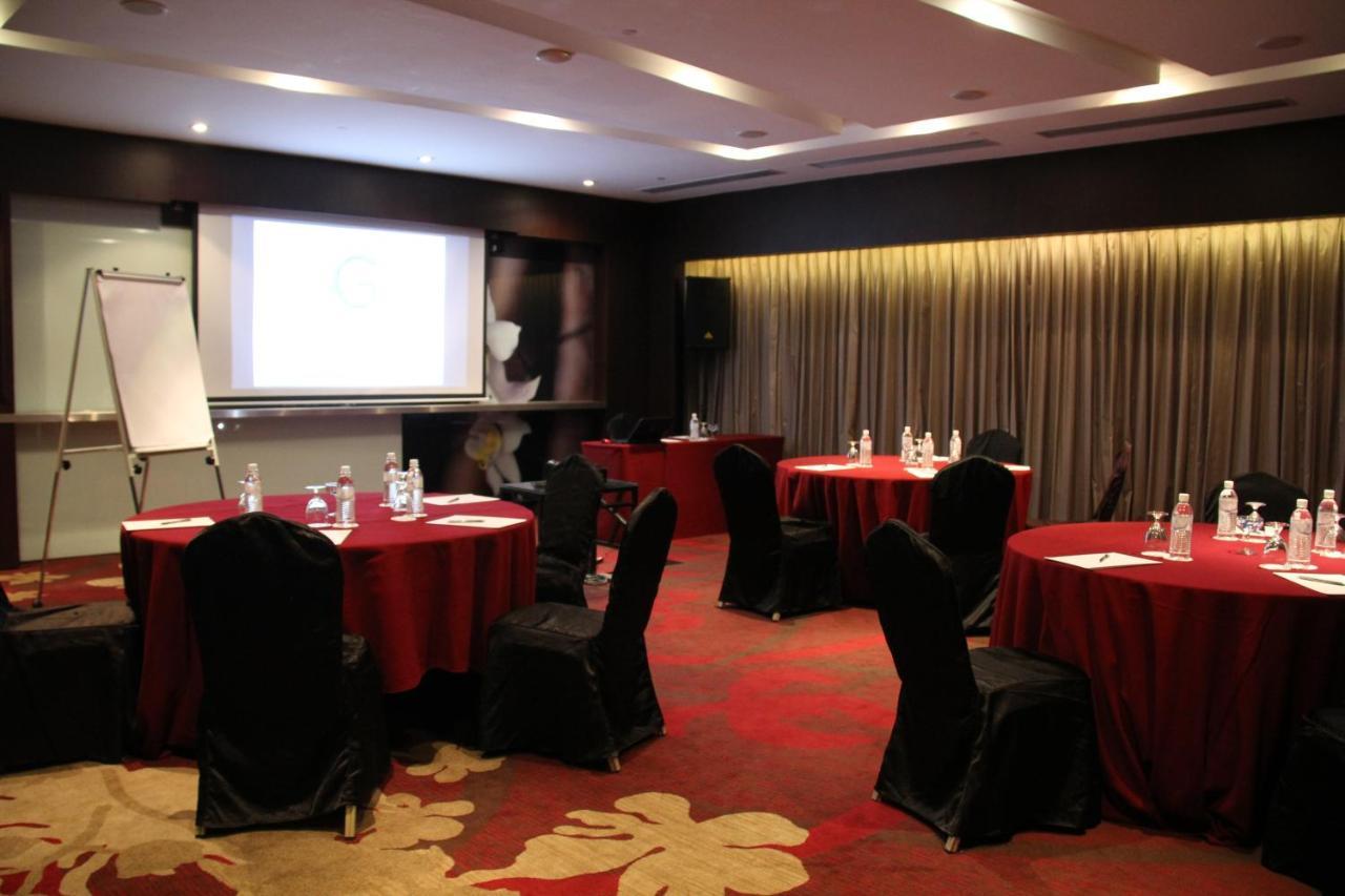 Grandis Hotels And Resorts Kota Kinabalu Esterno foto