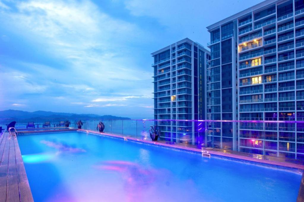 Grandis Hotels And Resorts Kota Kinabalu Esterno foto